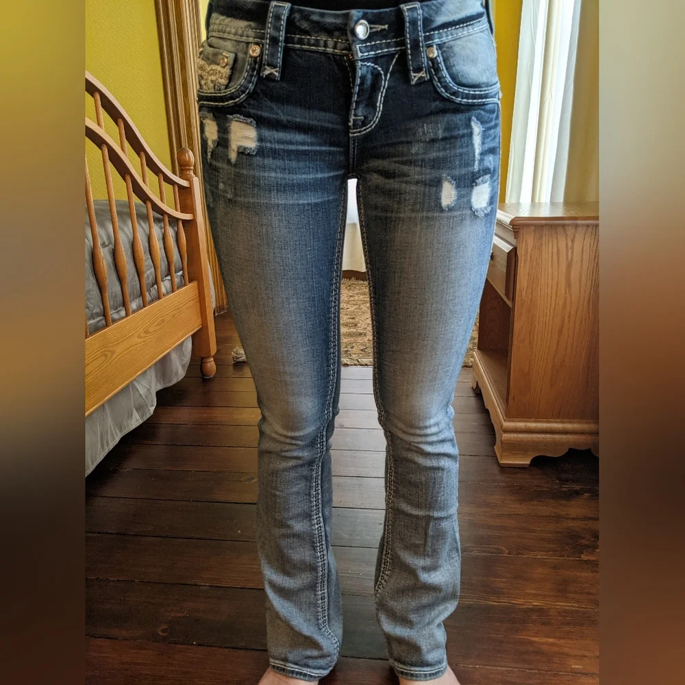 Rock Revival Boot Cut Jeans in Light Blue with Embroidered Pockets Size 27